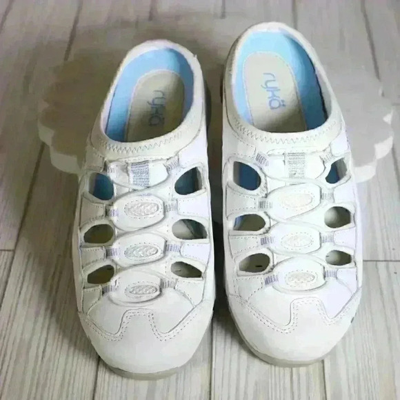 Women's Ryka White/blue leather top slip on sneaker size 6W - Picture 15 of 16